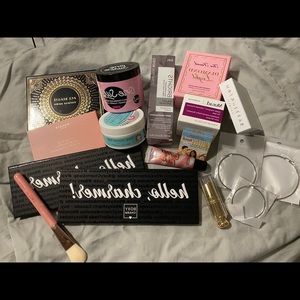 Makeup bundle